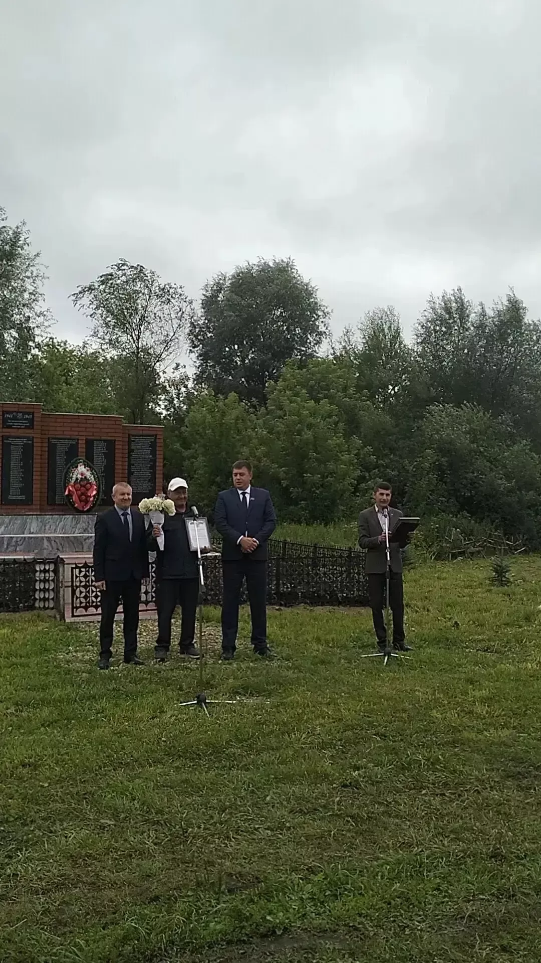 Берлек-Михайловкада геройлар истәлегенә куелган һәйкәл реставрациядән соң ачылды