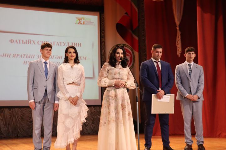Нурлатта Фатыйх Сибагатуллин истәлегенә мемориаль такта ачтылар