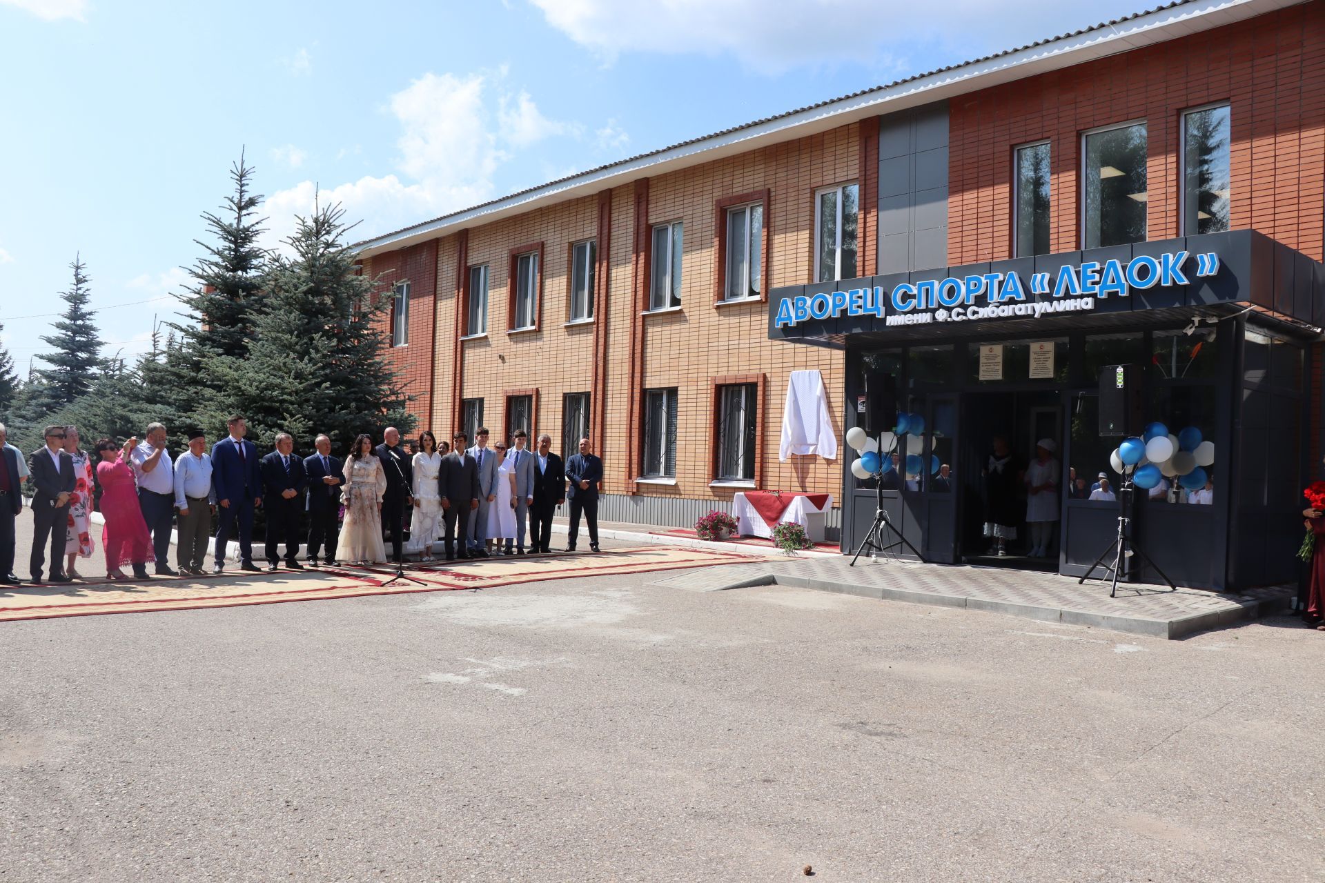 Нурлатта Фатыйх Сибагатуллин истәлегенә мемориаль такта ачтылар