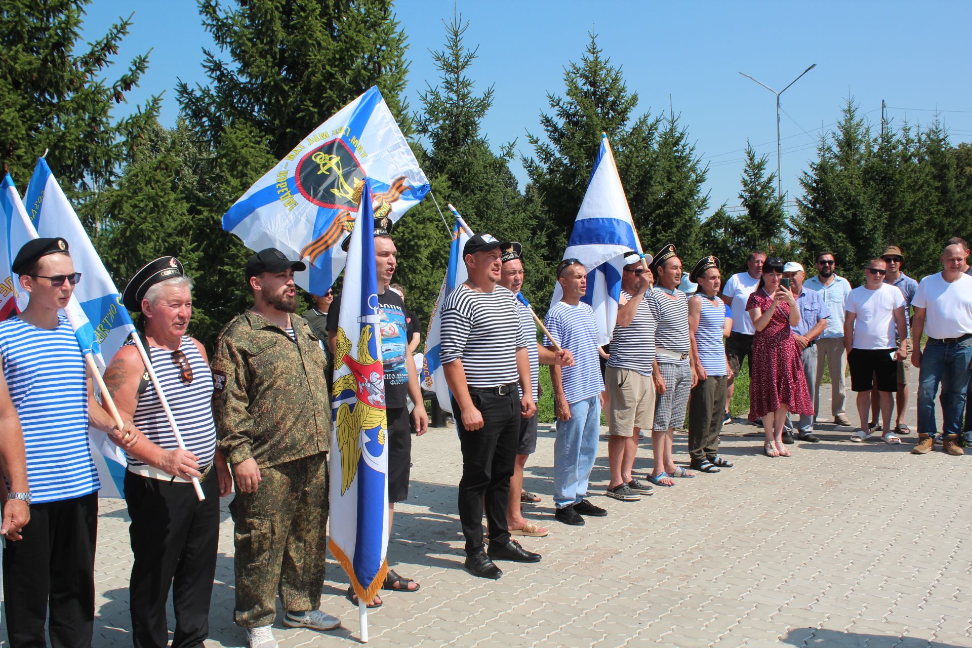 В Нурлате прошел митинг в честь Дня Военно-Морского Флота