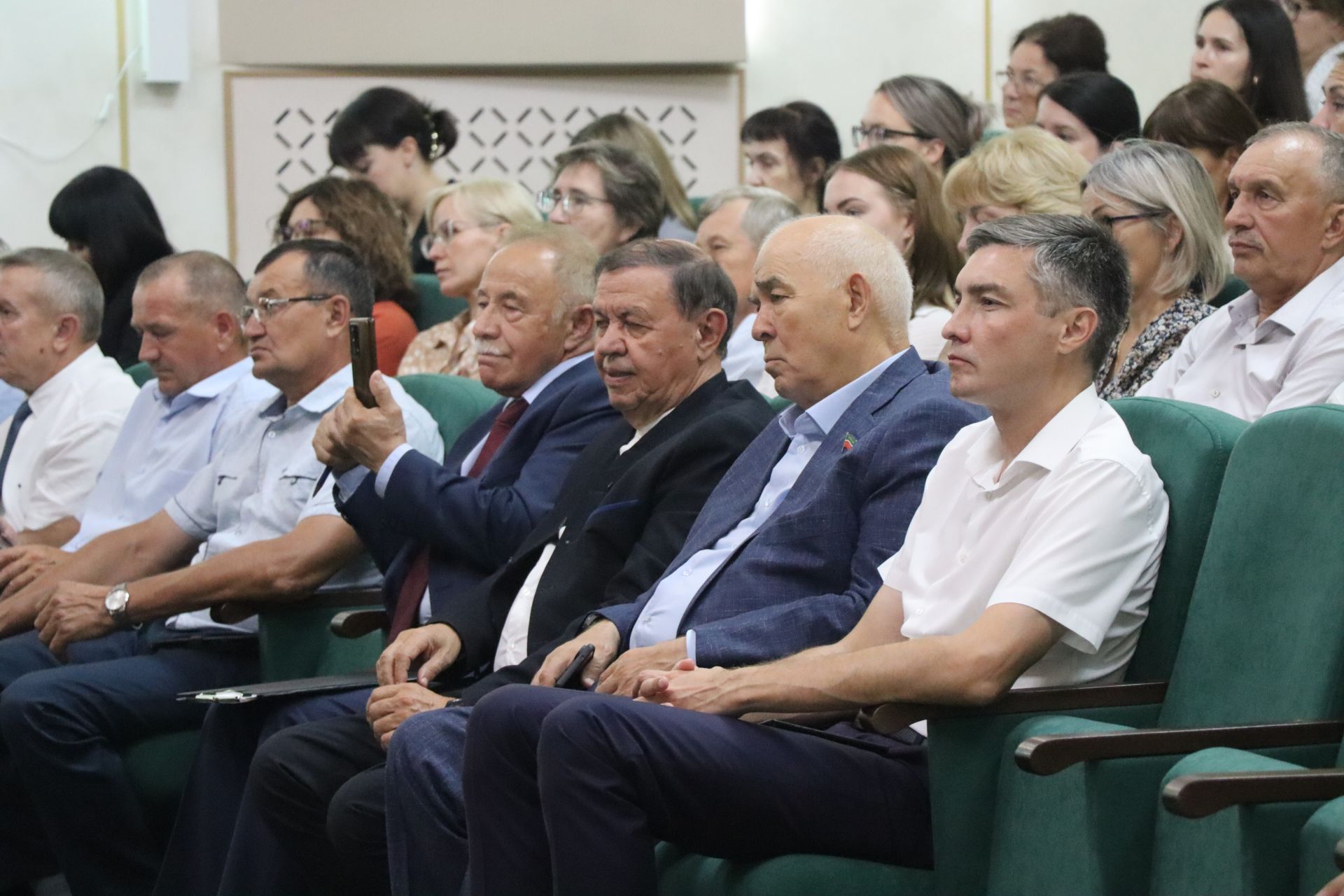 Итоги пятилетки и взгляд в будущее: в Нурлате обсудили стратегию развития района