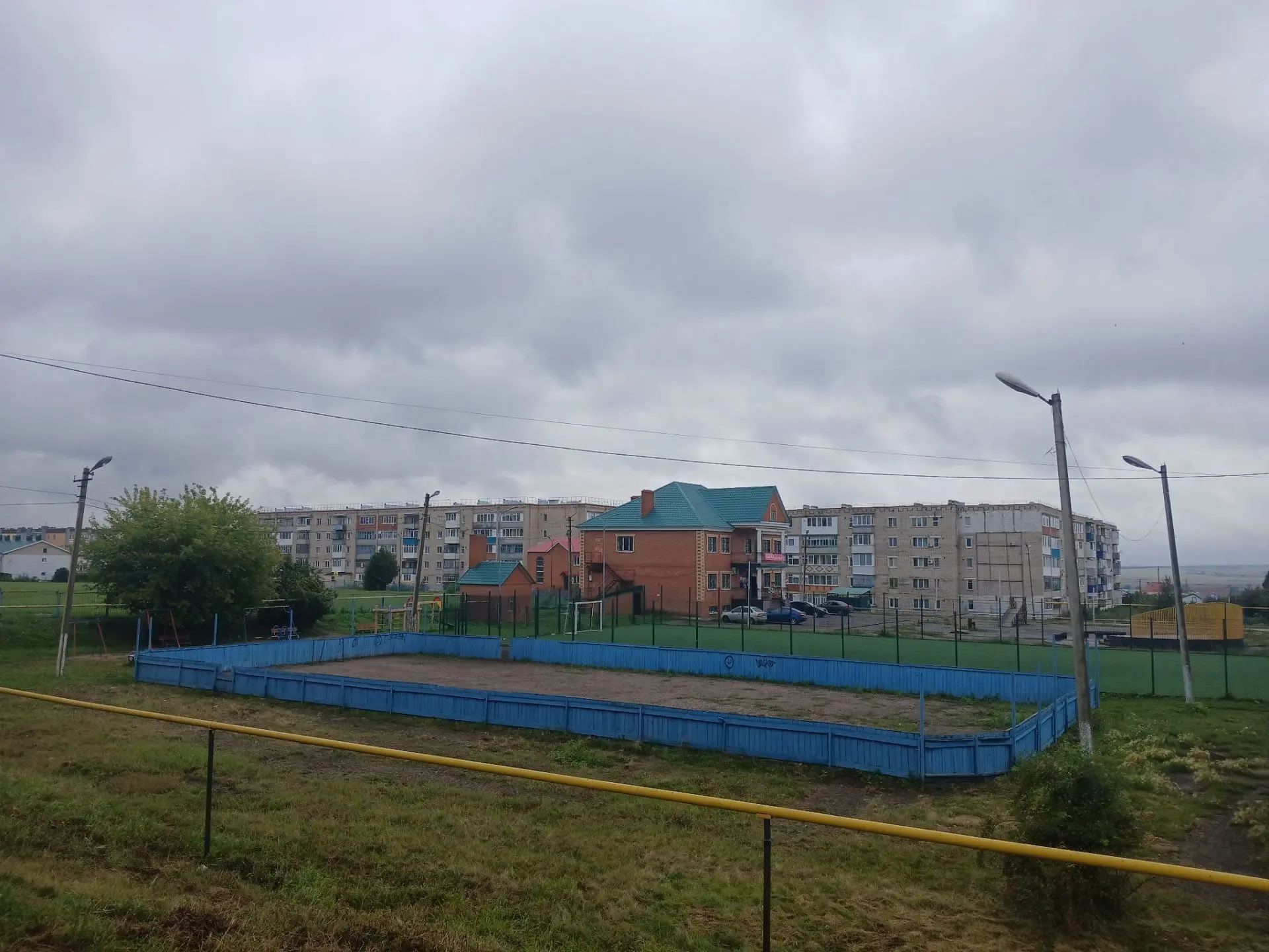 Дамир Ишкинеев проверил благоустройство парков и скверов Нурлата