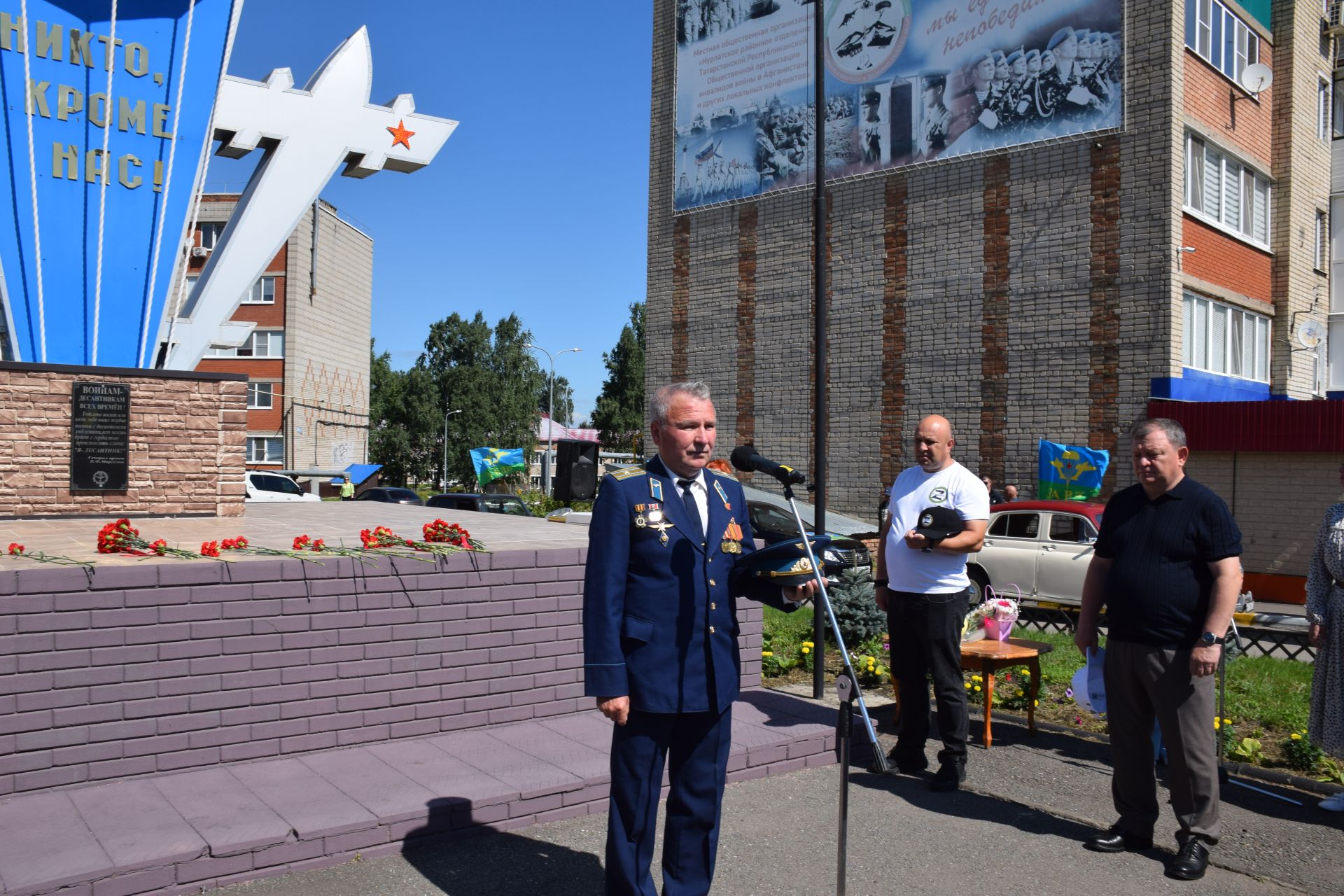 Десантники Нурлата отметили годовщину ВДВ торжественным митингом