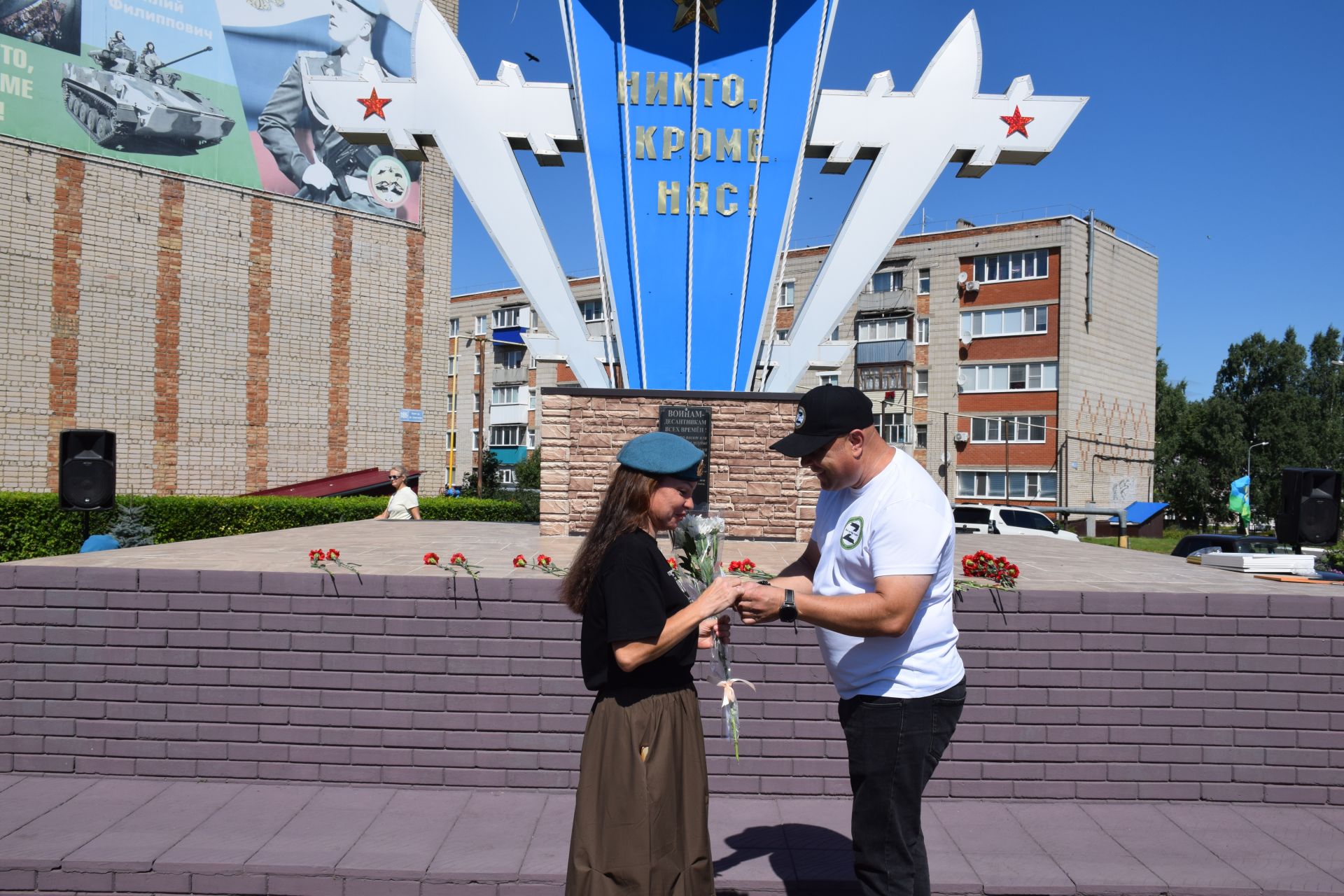 Десантники Нурлата отметили годовщину ВДВ торжественным митингом