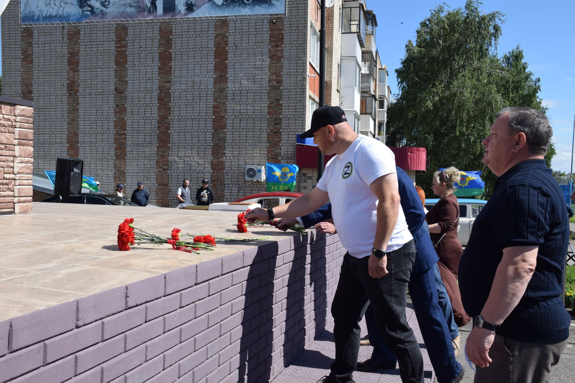 Десантники Нурлата отметили годовщину ВДВ торжественным митингом
