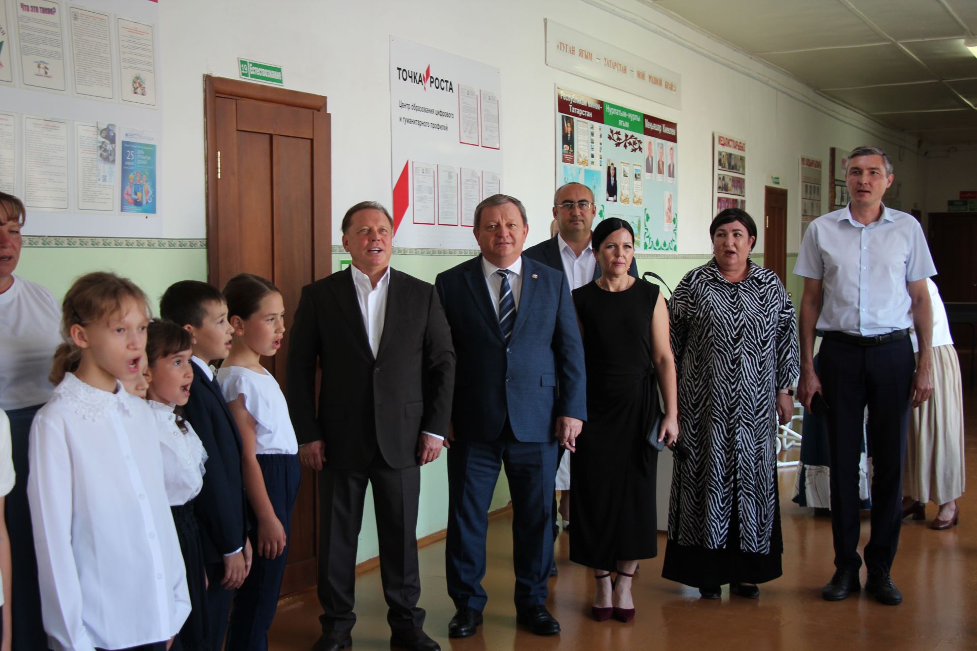 В Бурметьевской школе после капремонта распахнул двери современный пищеблок