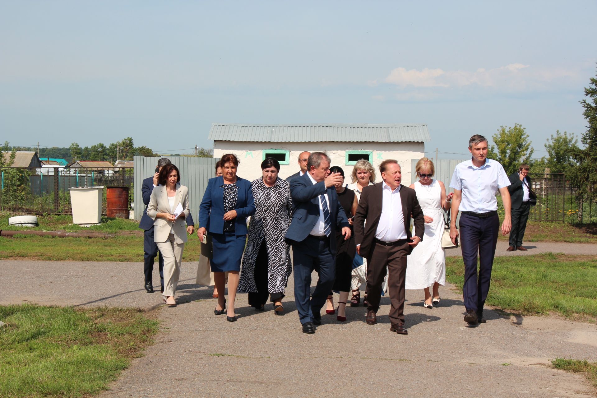 В Бурметьевской школе после капремонта распахнул двери современный пищеблок