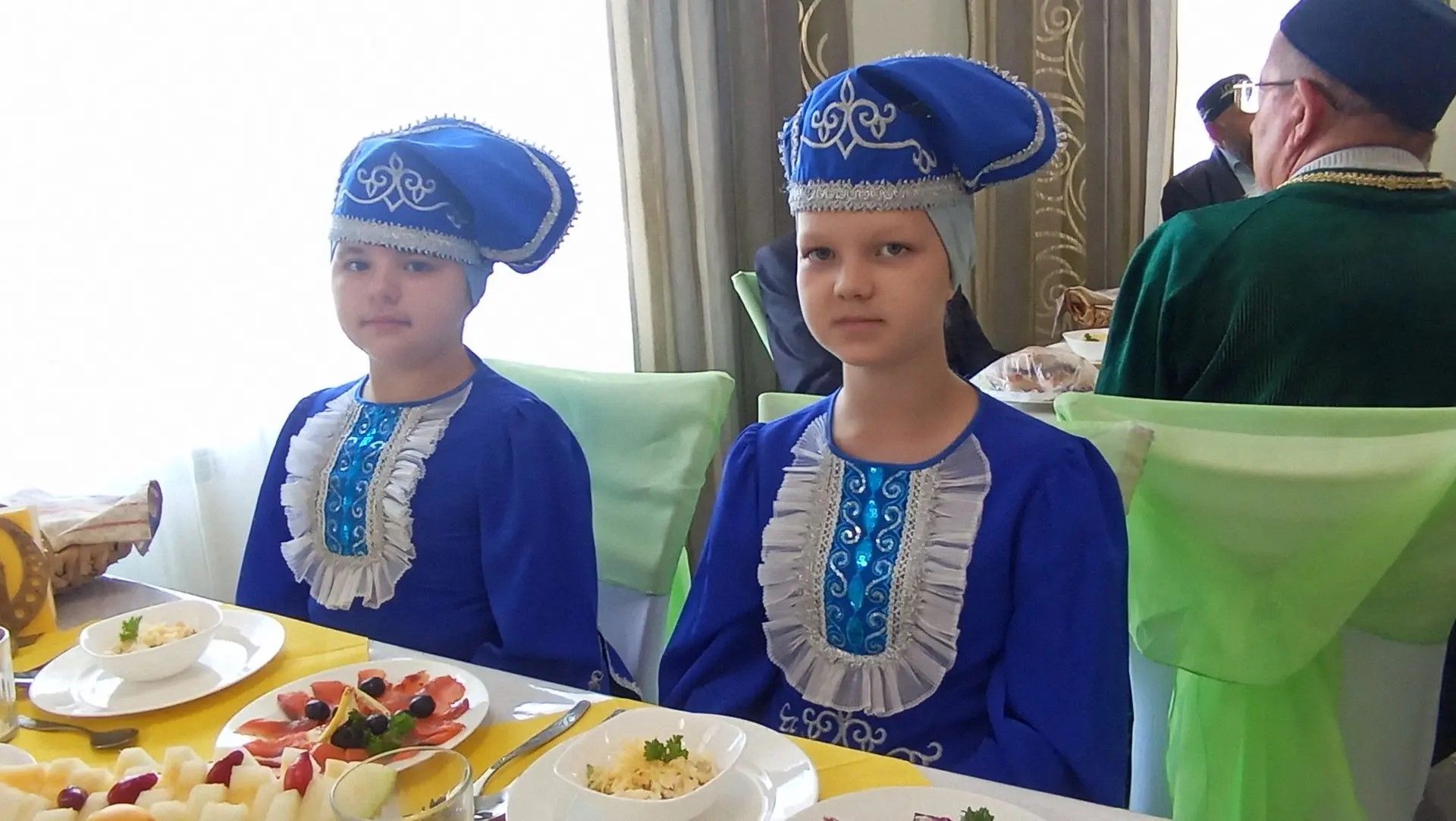В Нурлате прошел праздник Мавлид ан-Наби с участием помощника Раиса РТ