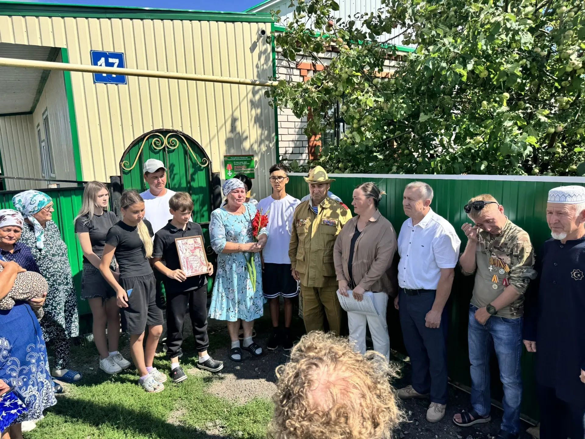 На домах в Нижнем Нурлате появились таблички героям СВО