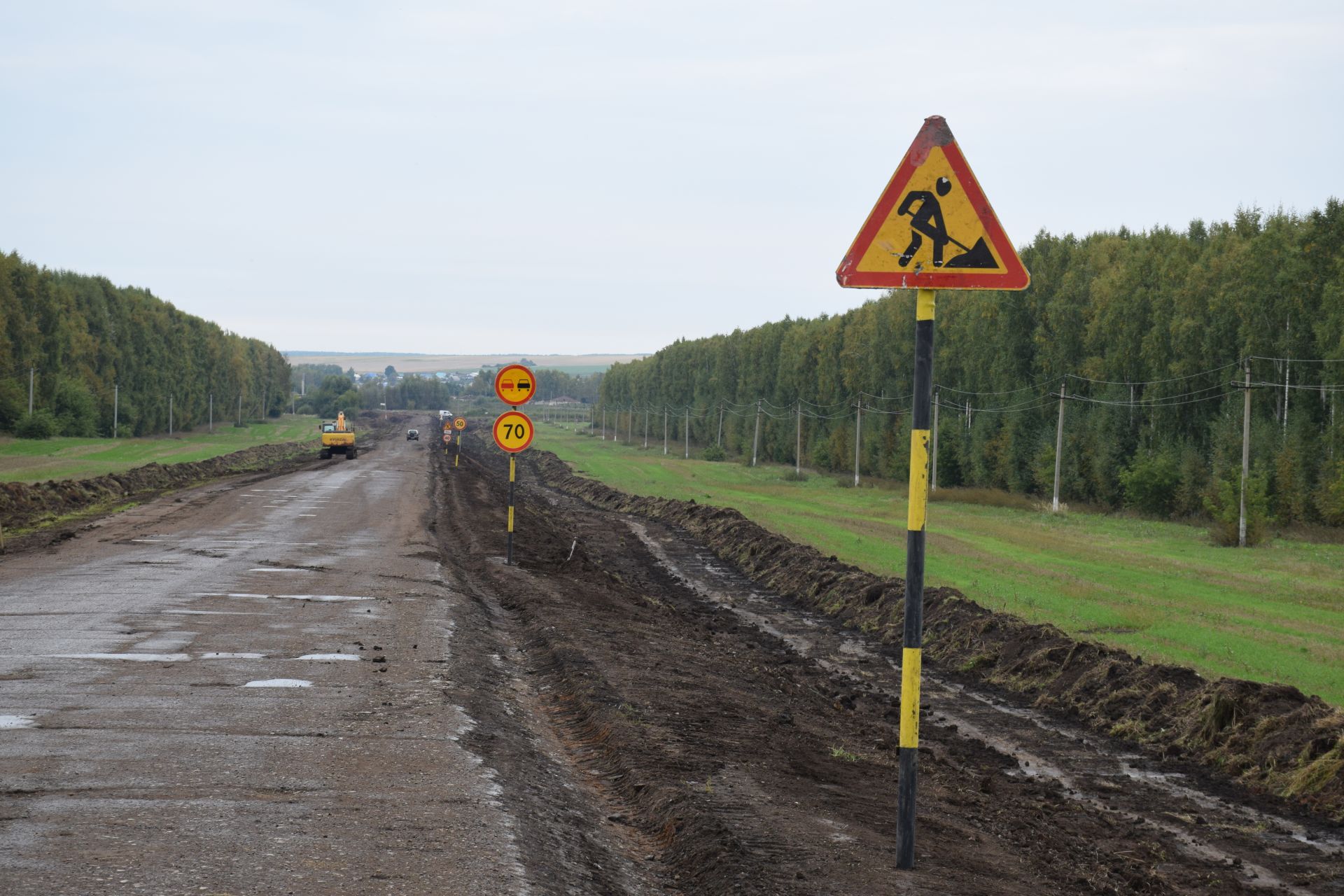 В Нурлате и районе продолжают ремонтировать дороги и тротуары