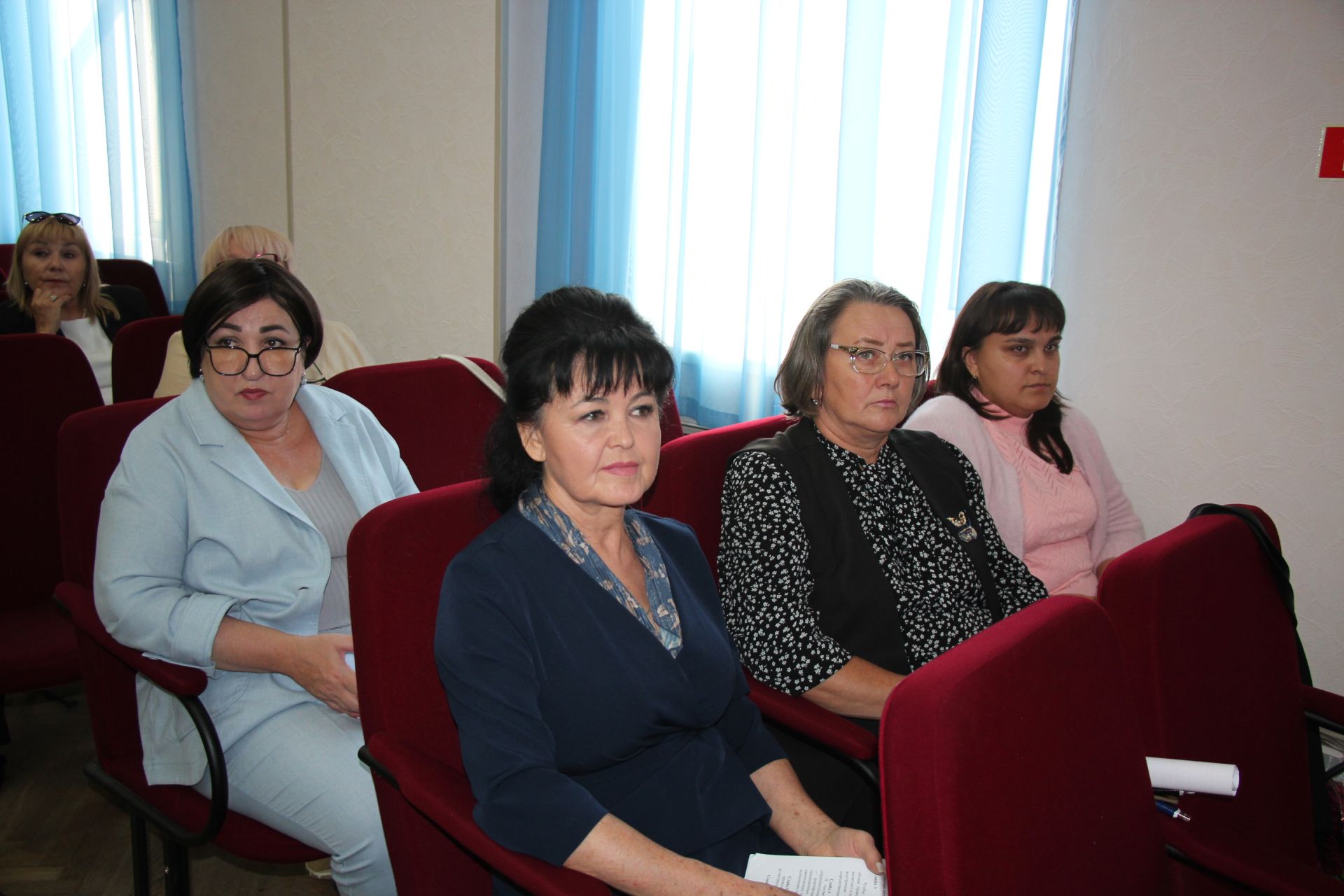 В Нурлатском районе обсудили безопасность школ, защиту молодежи и профилактику экстремизма