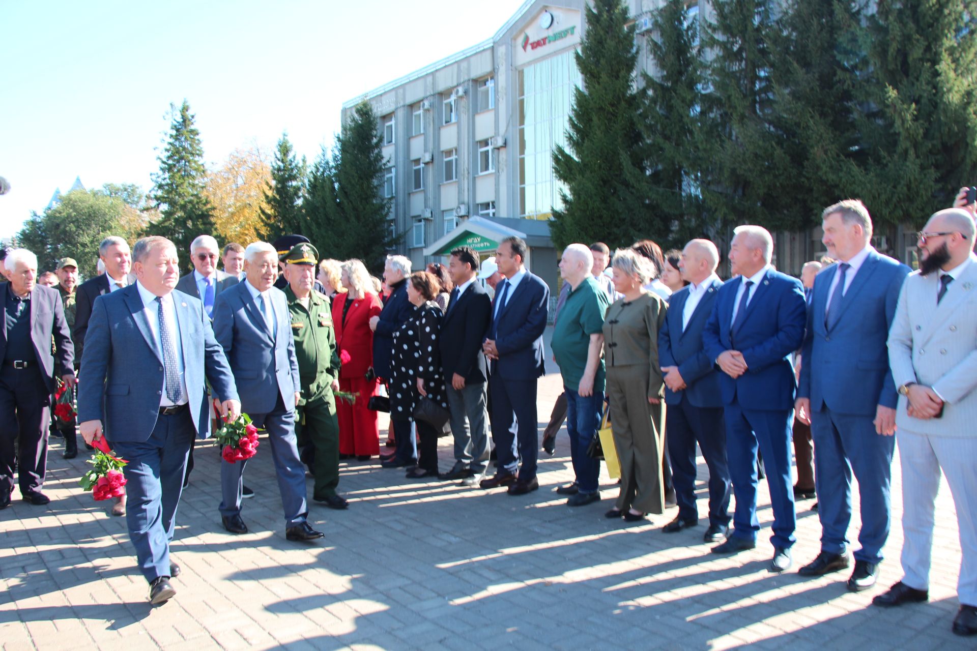 В Нурлате вручили ордена Мужества семьям погибших участников СВО