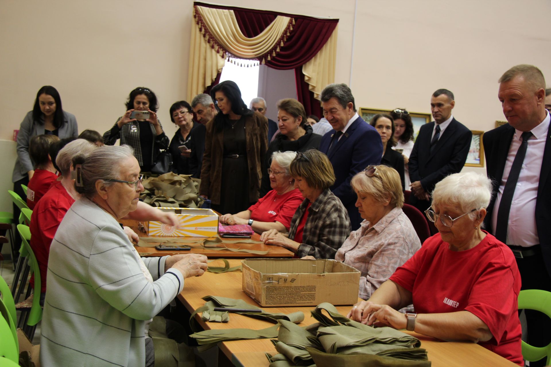 Участники заседания Совета Ассамблеи народов Татарстана посетили учреждения Нурлата