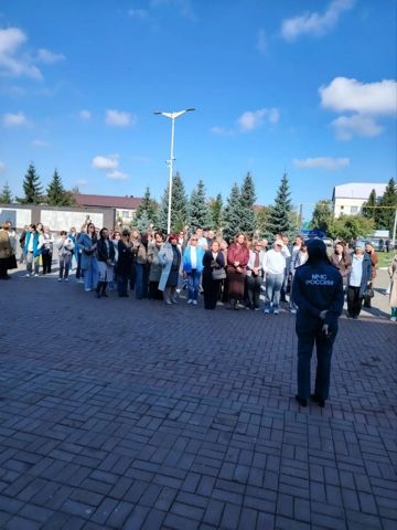 Пожарные Нурлата провели учения по эвакуации на объектах с массовым пребыванием людей