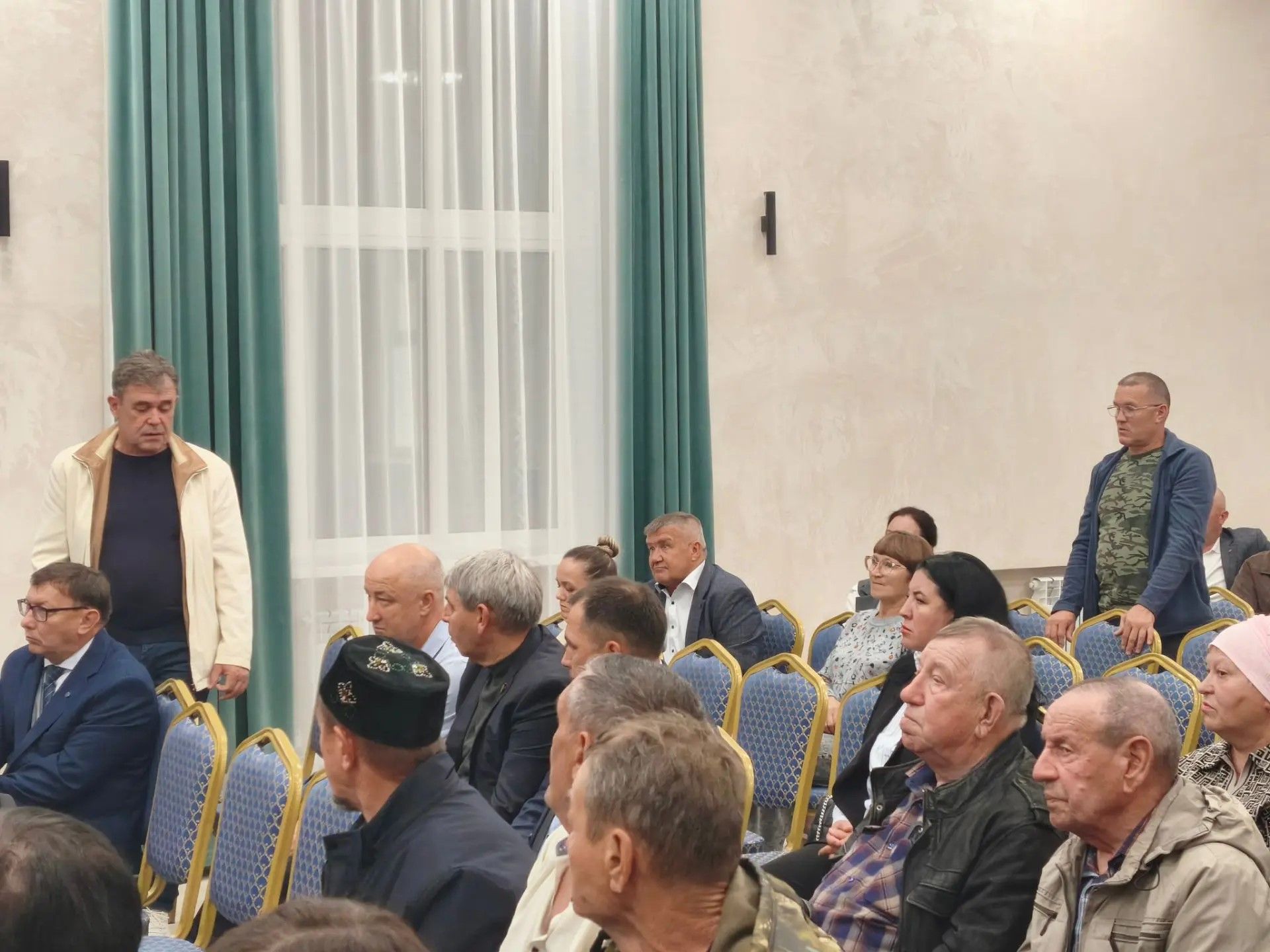 В школе №4 состоялась встреча с жителями четырех микрорайонов Нурлата