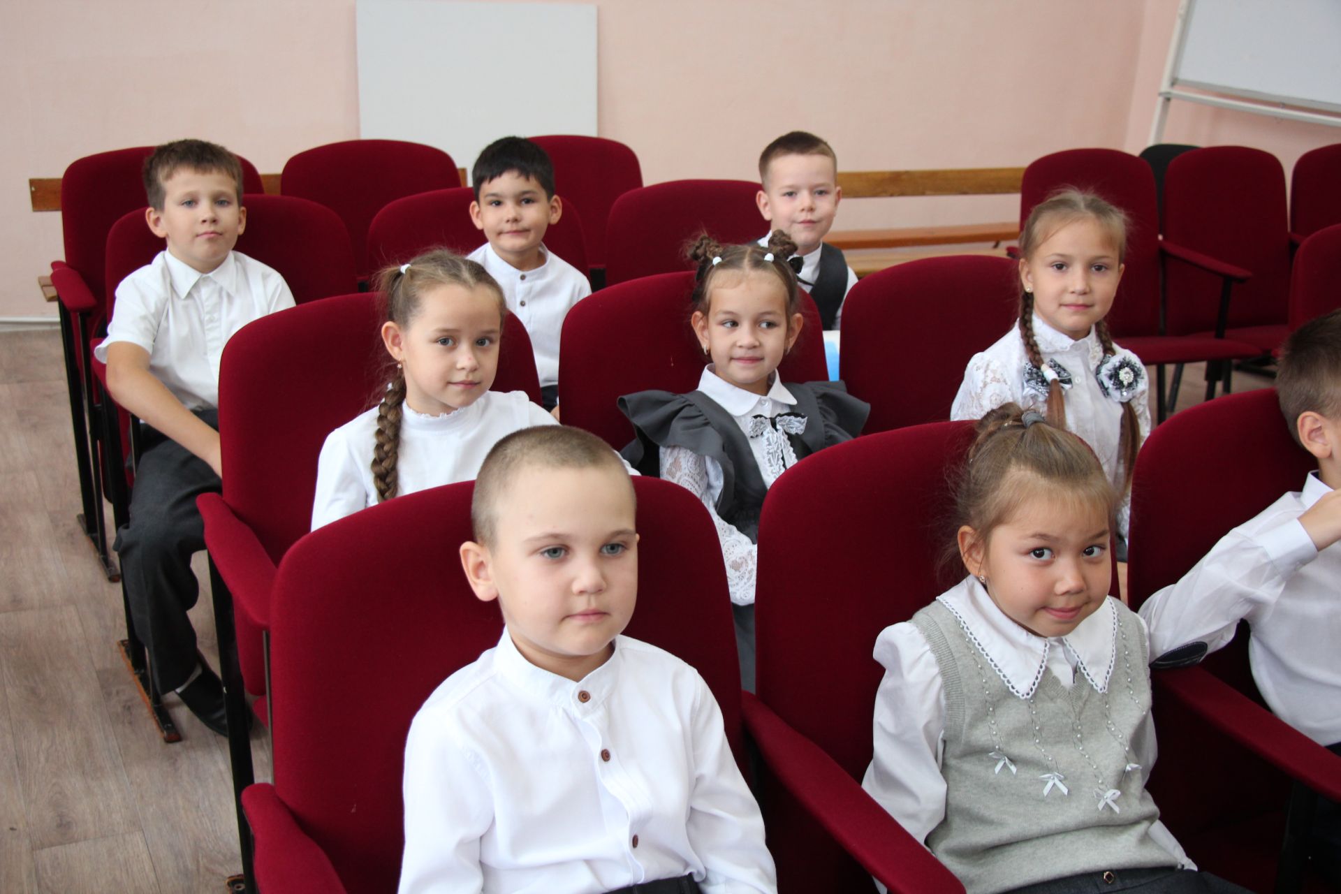 Первоклассники школы №3 пополнили ряды Юных инспекторов движения