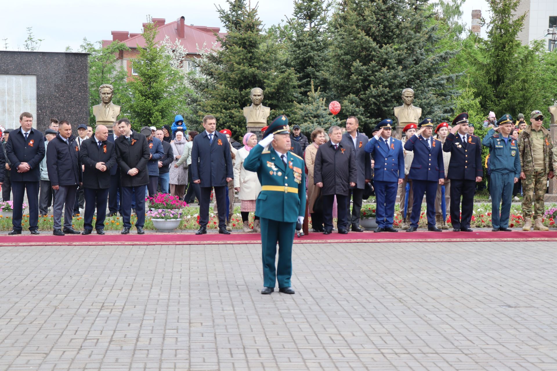 В Нурлате прошел парад Победы