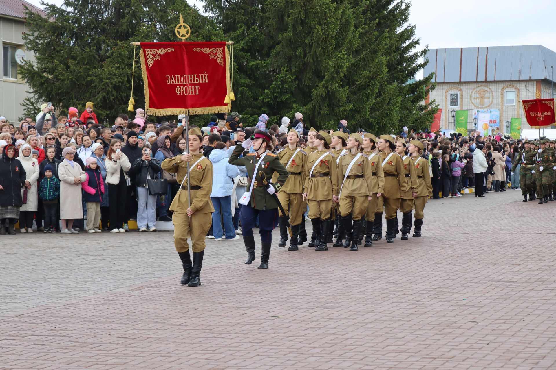 В Нурлате прошел парад Победы
