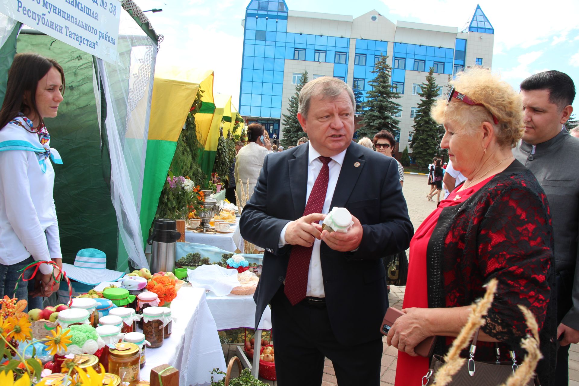 Августовская конференция в Нурлатском районе началась с большой выставки