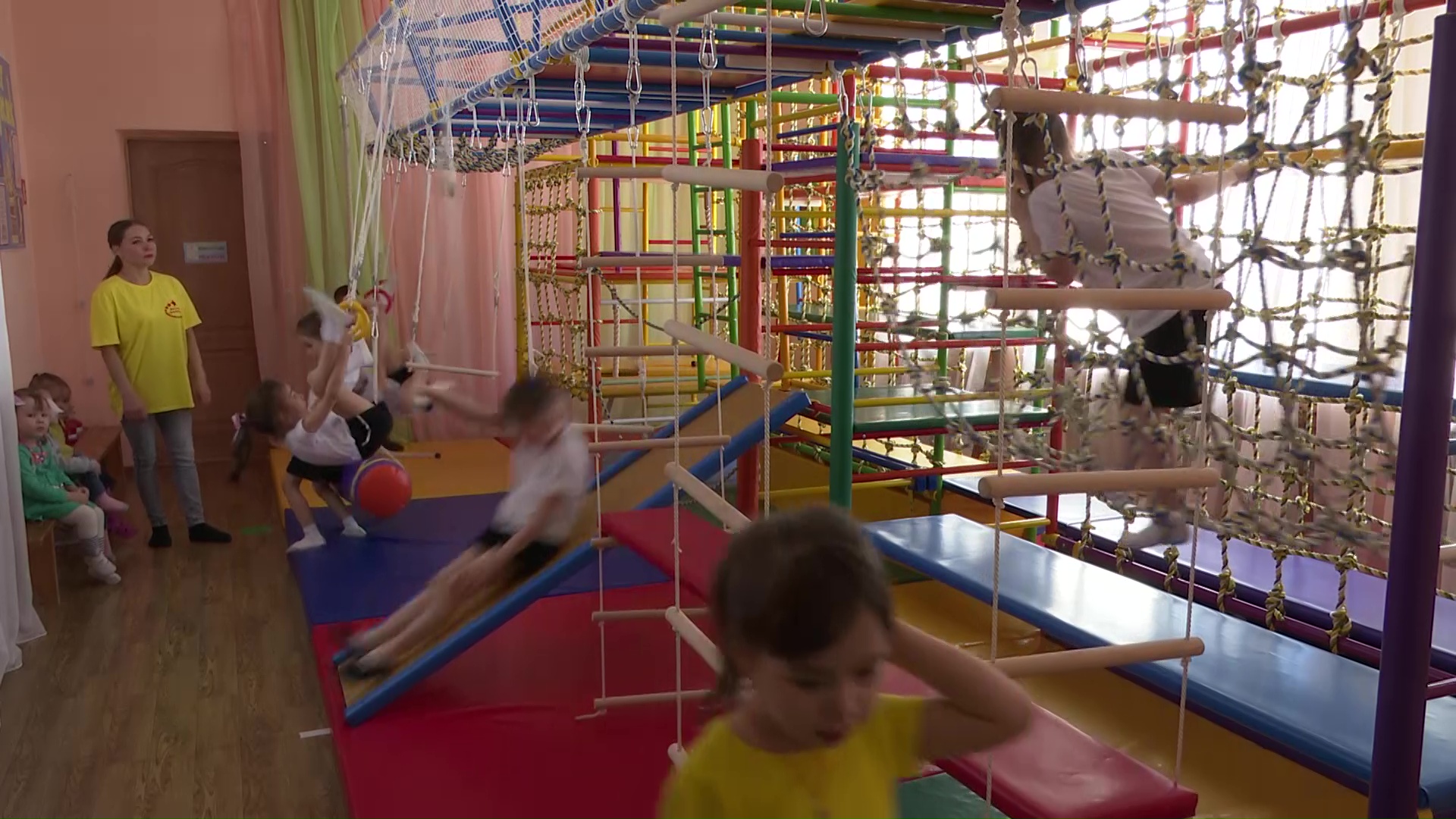 В детском саду «Колокольчик» города Нурлат установили физкультурный 3D комплекс