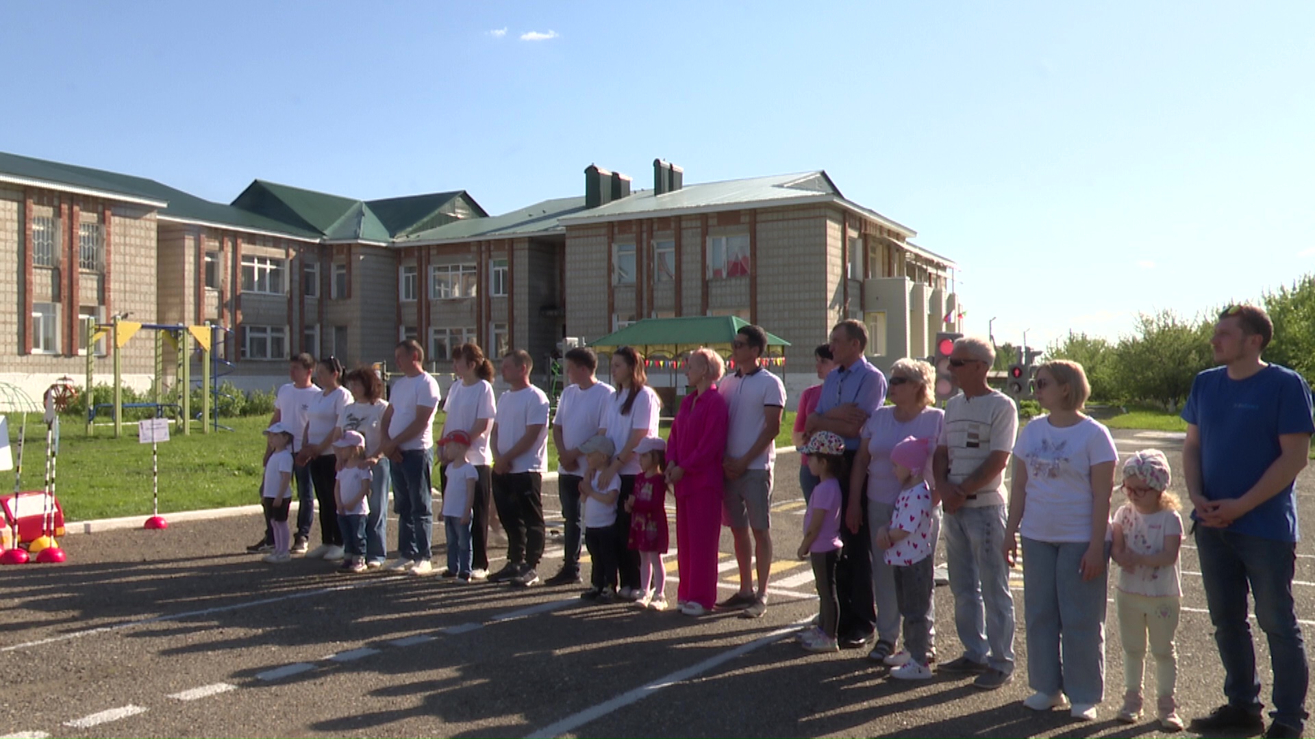 Нурлатские семьи за безопасное поведение на дорогах