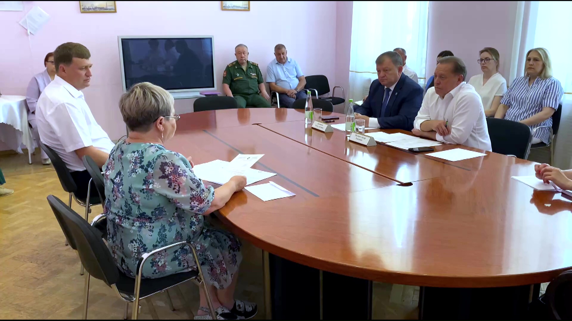 Нурлатцы обратились с волнующими вопросами к депутату Государственной Думы РФ