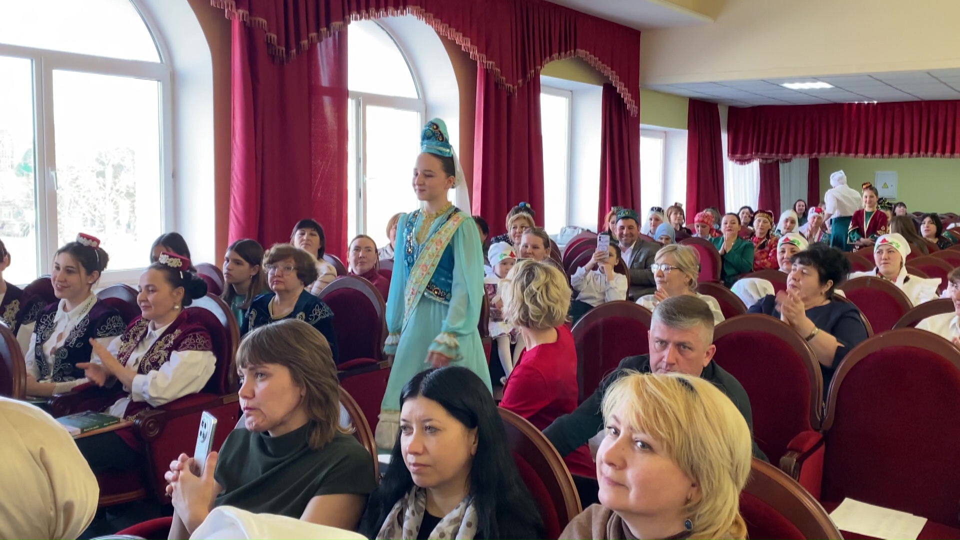 Нурлатцы показали свою интерпретацию татарского стиля