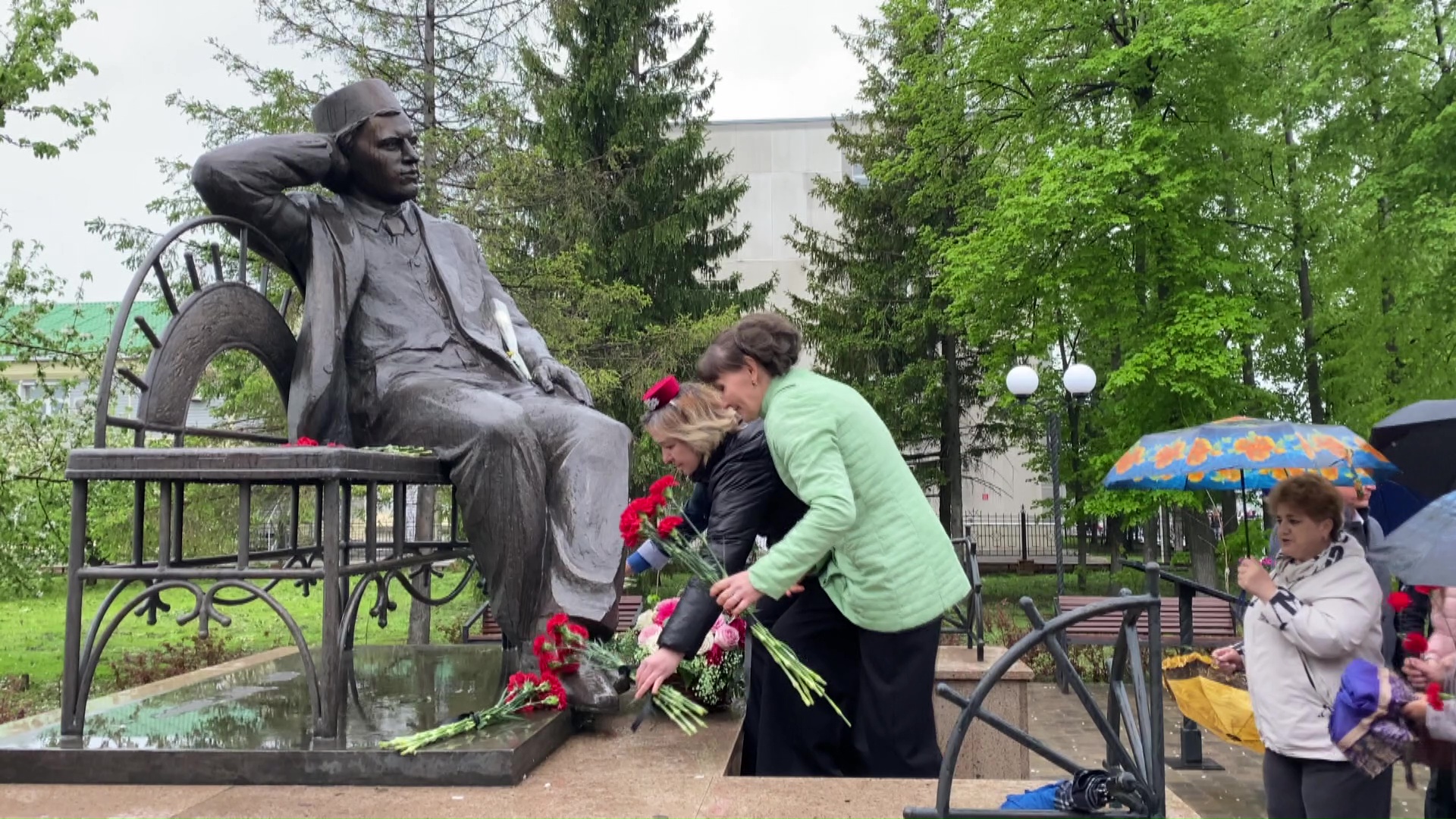 В Нурлатском районе прошли торжественные мероприятия в честь 139-летия со дня рождения Г. Кариева