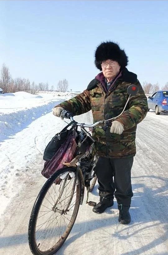 Олег Матвеев из деревни Абрыскино собрал свой электромобиль дешевле и надежнее