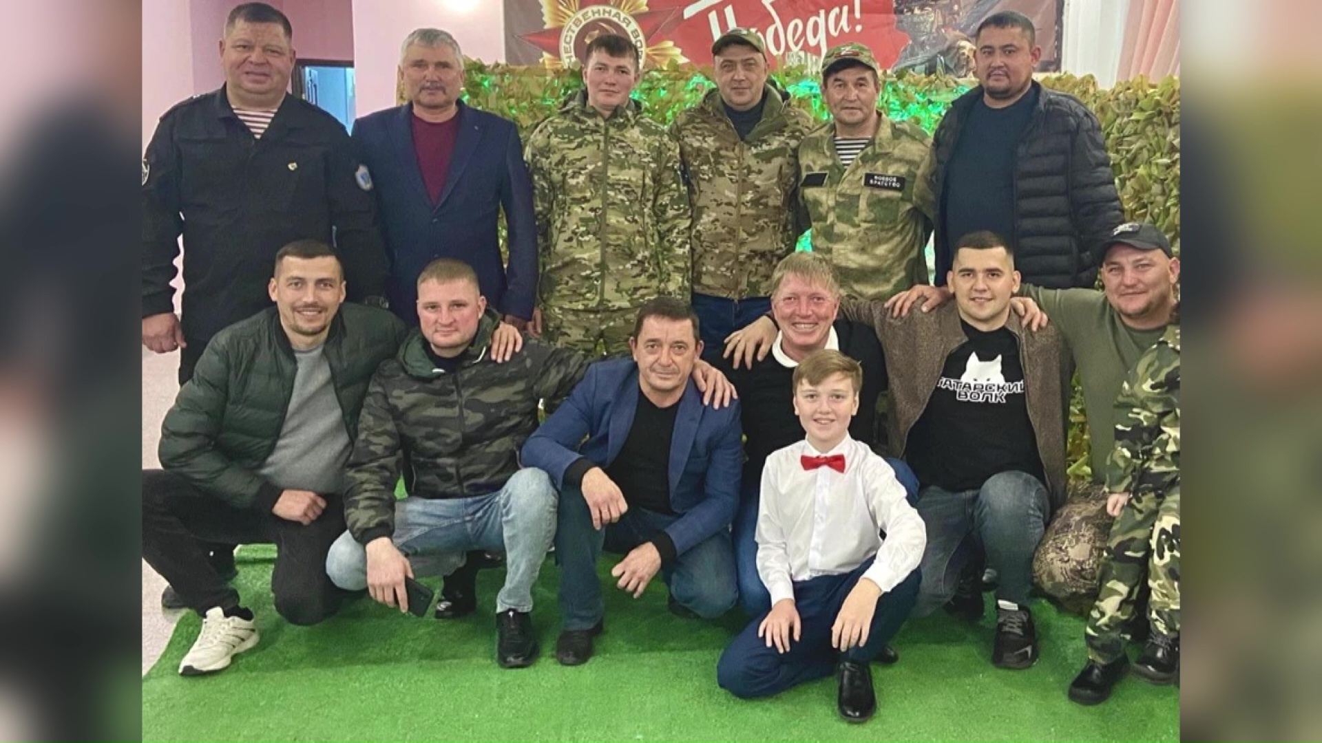 Юный патриот Расул Замалиев согревает бойцов словами: «Пишу слова поддержки для моих боевых товарищей»