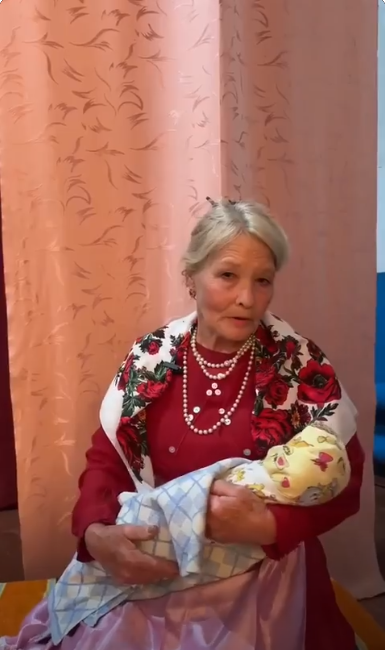Галина Герасимова из села Егоркино присоединилась к челленджу «Анне юрри» («Мамина песня»)