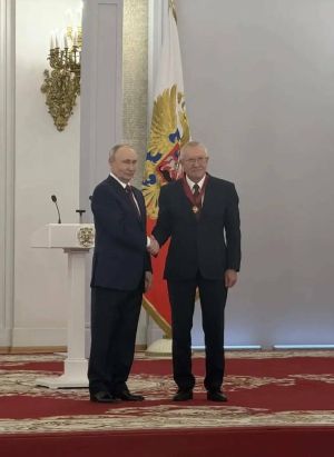 Путин вручил орден «За заслуги перед Отечеством» II степени депутату Олегу Морозову