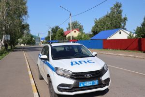 Сотрудники Госавтоинспекции проверили такси в Нурлате и выявили 11 нарушений