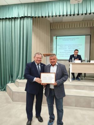 В школе №4 состоялась встреча с жителями четырех микрорайонов Нурлата