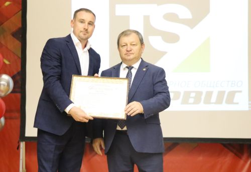 Глава Нурлатского района Дамир Ишкинеев поздравил коллектив «Техсервиса» с 25-летием предприятия