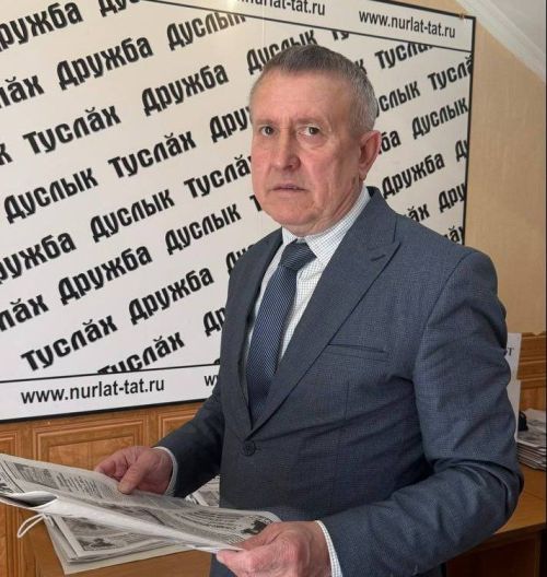 Николай Липатов выписал газету «Дружба» маме ветерана СВО из Нурлата