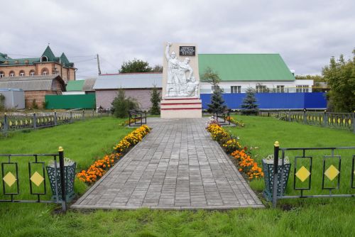 Памятник жертвам гражданской войны в Нурлате