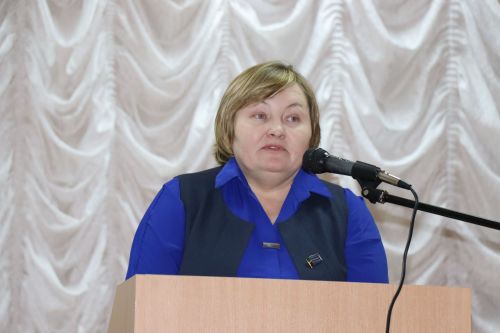 Семье Ибрагимовых из села Богдашкино во время схода граждан подарили доильный аппарат