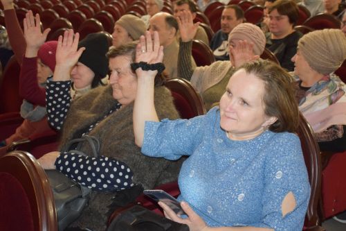 В Нурлате Алмаз Ахметшин провел традиционную встречу с горожанами