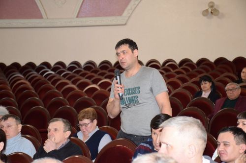 В Нурлате Алмаз Ахметшин провел традиционную встречу с горожанами