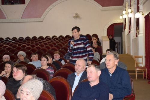 В Нурлате Алмаз Ахметшин провел традиционную встречу с горожанами
