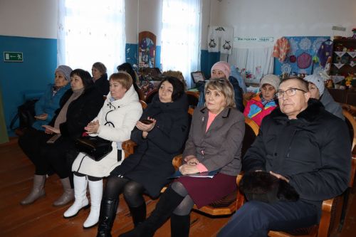 Жители села Андреевка на сходе граждан обсудили актуальные вопросы