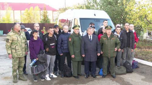 14 нурлатцев проводили на армейскую службу
