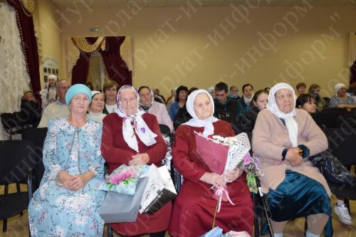 В деревне Светлое Озеро чествовали учителей