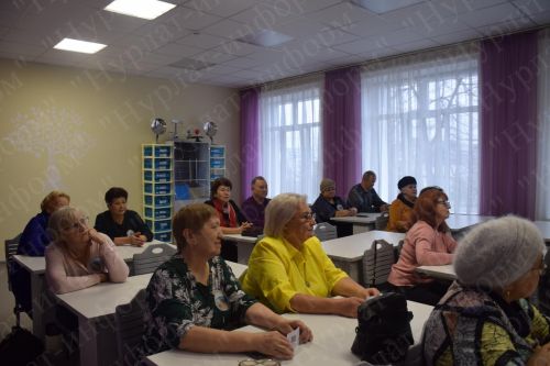 Нурлатская школа №1 торжественно отметила свой 60-летний юбилей (фоторепортаж)