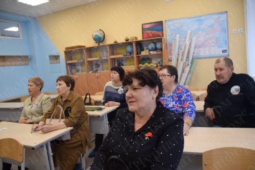 Нурлатская школа №1 торжественно отметила свой 60-летний юбилей (фоторепортаж)