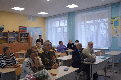 Нурлатская школа №1 торжественно отметила свой 60-летний юбилей (фоторепортаж)