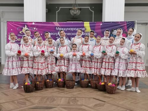 Коллектив «Сэлэт» приняли участие в танцевальном конкурсе
