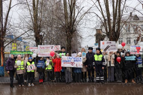 В Нурлате прошли мероприятия в рамках Дня памяти жертв ДТП