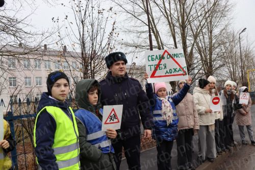 В Нурлате прошли мероприятия в рамках Дня памяти жертв ДТП